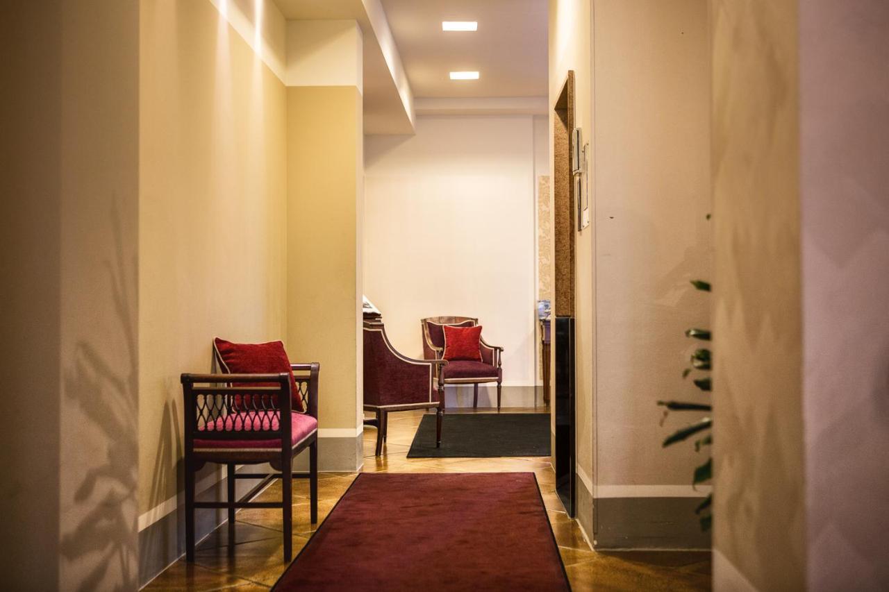 Hotel Piccola Vela Desenzano del Garda Eksteriør bilde