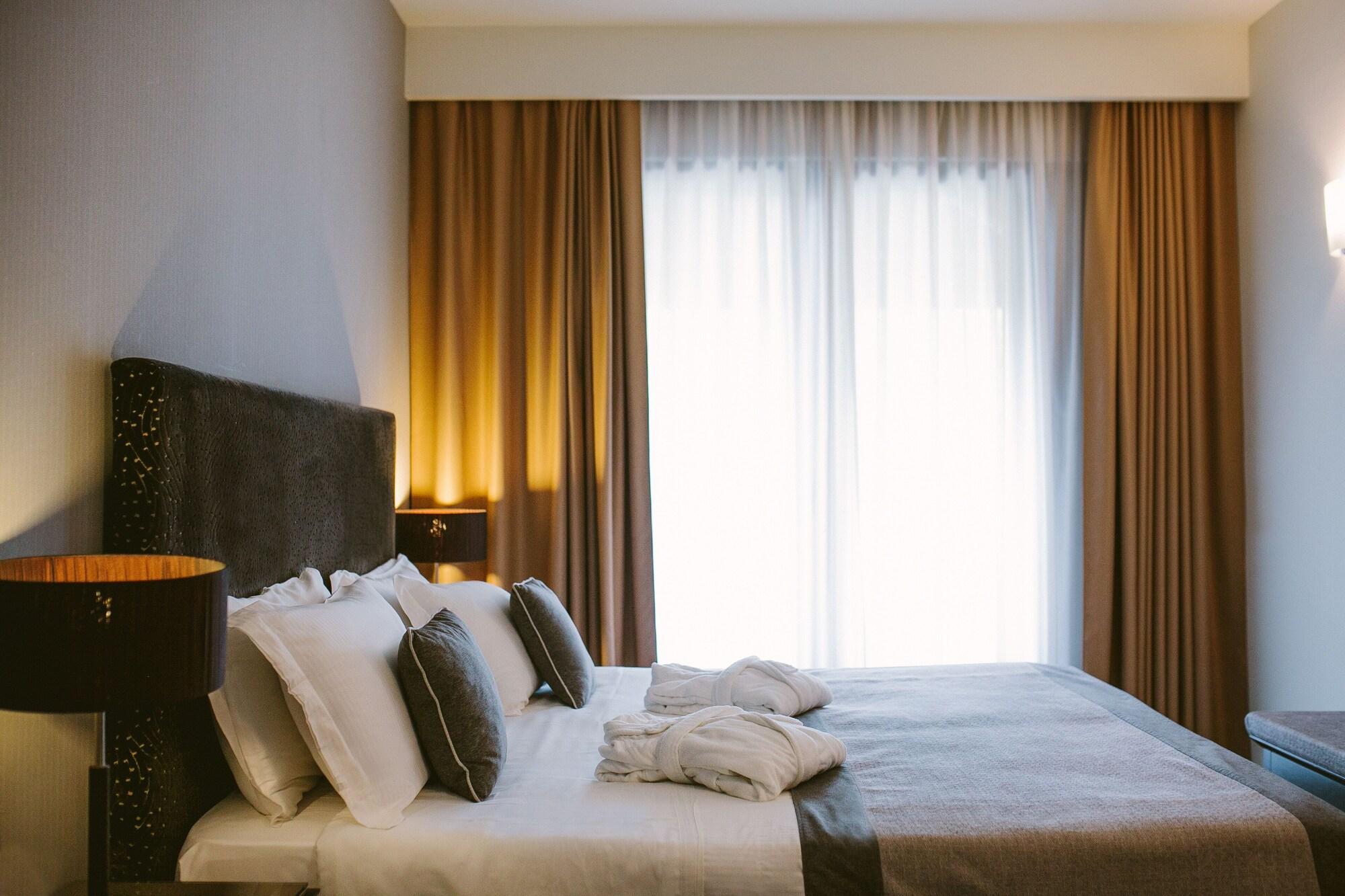 Hotel Piccola Vela Desenzano del Garda Eksteriør bilde